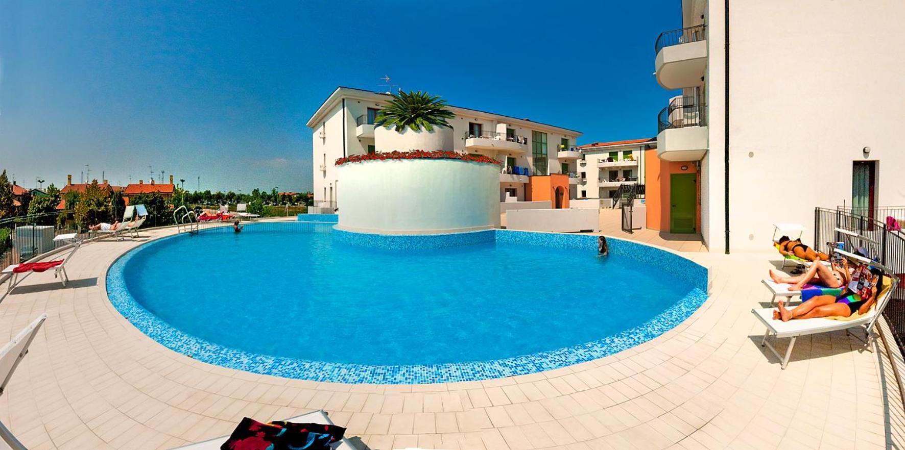 Residence Galleria Gran Mado Caorle Eksteriør bilde